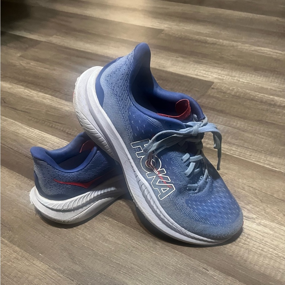 [SOLD]Hoka Women’s Mach 6 Athletic Shoes - Picture 3 of 6